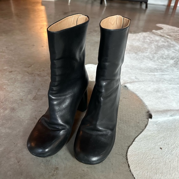 Chloe - leather round toe ankle boots